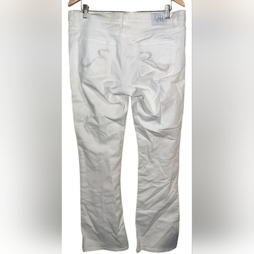 🌺🌺Rock & Republic White Bootcut Jeans with Rhinestone Logo Pockets